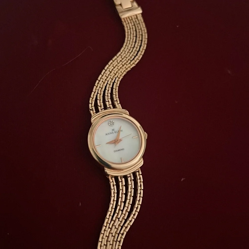 Lovely Vintage MOP Anne Klein Diamond Gold Watch